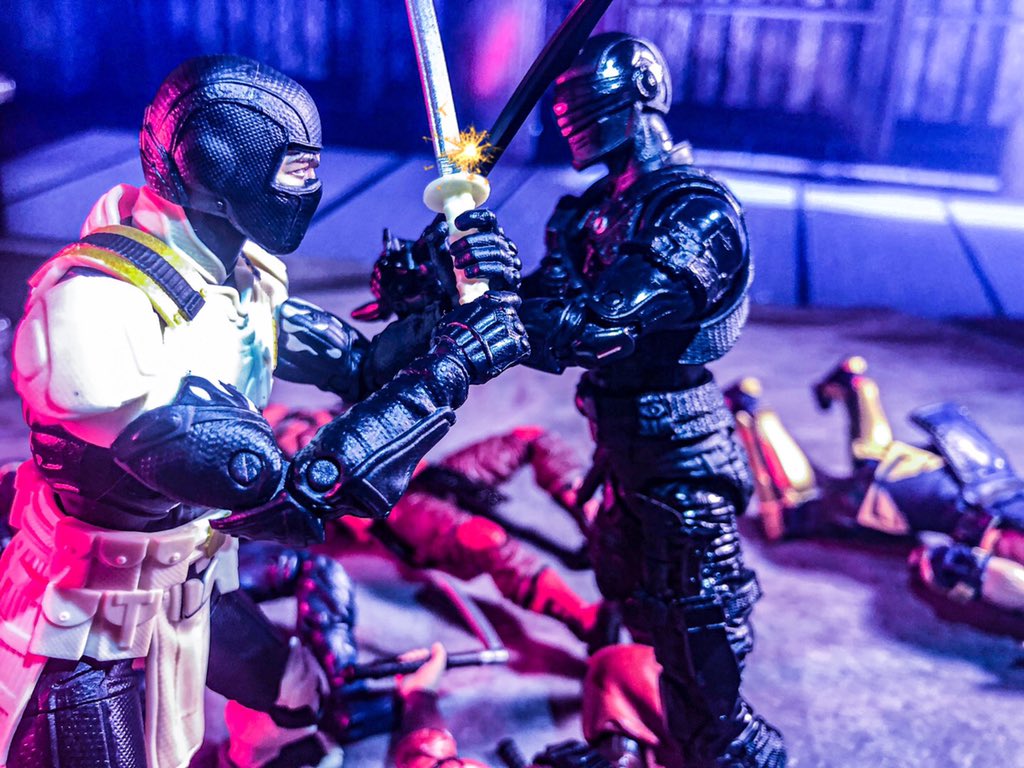 toyetic40s's tweet photo. THE WHITE LOTUS CLAN EPISODE 2 #GIJoe
#Snakeeyes #StormShadow #FwooshNinjas #Scorpion #HandNinja #RedNinja #GIJoeClassified #McfarlaneToys #FwooshToys #MarvelLegends @Hasbro @McFarlaneToys1 @fwooshtoys @MarvelLegendsHQ #Hasbro #hasbroToypic #ActionFigurePhotography https://t.co/XbVagDgU9q