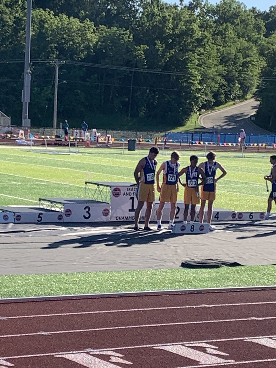 All staters David, Bernie, Girard and Justin. Only losing one future looks bright, #warriorpride