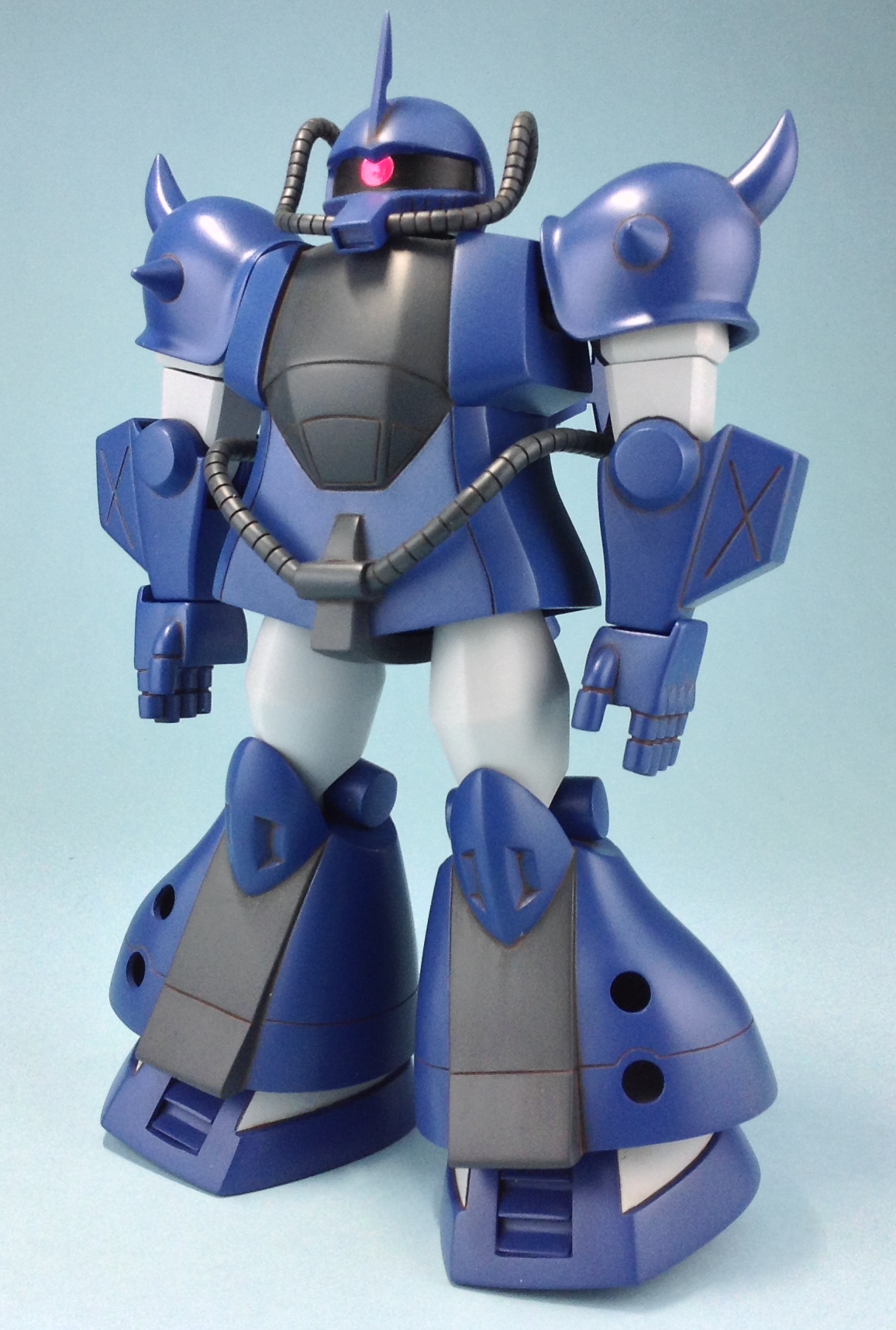 Tranabe 1 144グフ飛行試験型です ジャブローに居たmsvで一番出番多かったですね ジャイアントバズはプロトドムかジョニゲルから流用すれば劇中再現になりますな トリガー引けないとか言うのはナシだ 笑 胴体のパイプは金属線で補強してます