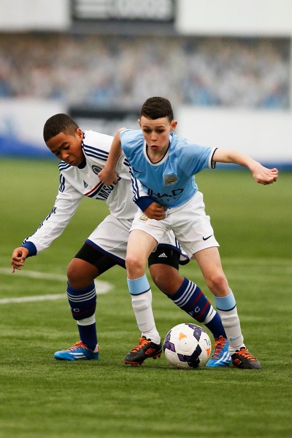 Sporf's tweet photo. how it started             how it’s going

🤩 Reece James &amp; @PhilFoden living every young child's dream! #UCLFinal https://t.co/Qdc2MyybrB