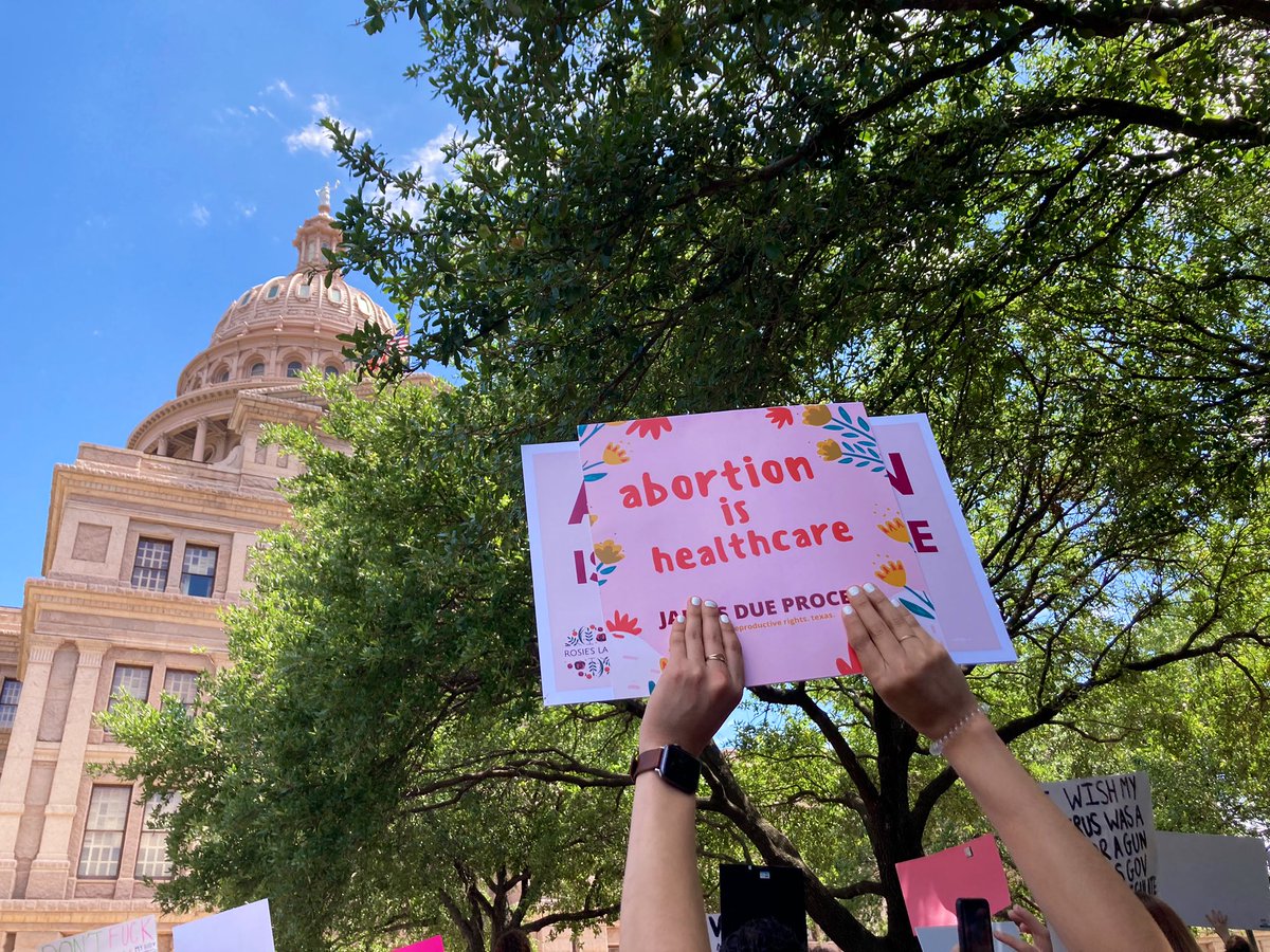 GregCasar's tweet photo. 🧡 Abortion is health care! 
🧡¡El aborto es cuidado de la salud!

#TXDeservesBetter #txlege https://t.co/d5M8p40rC3