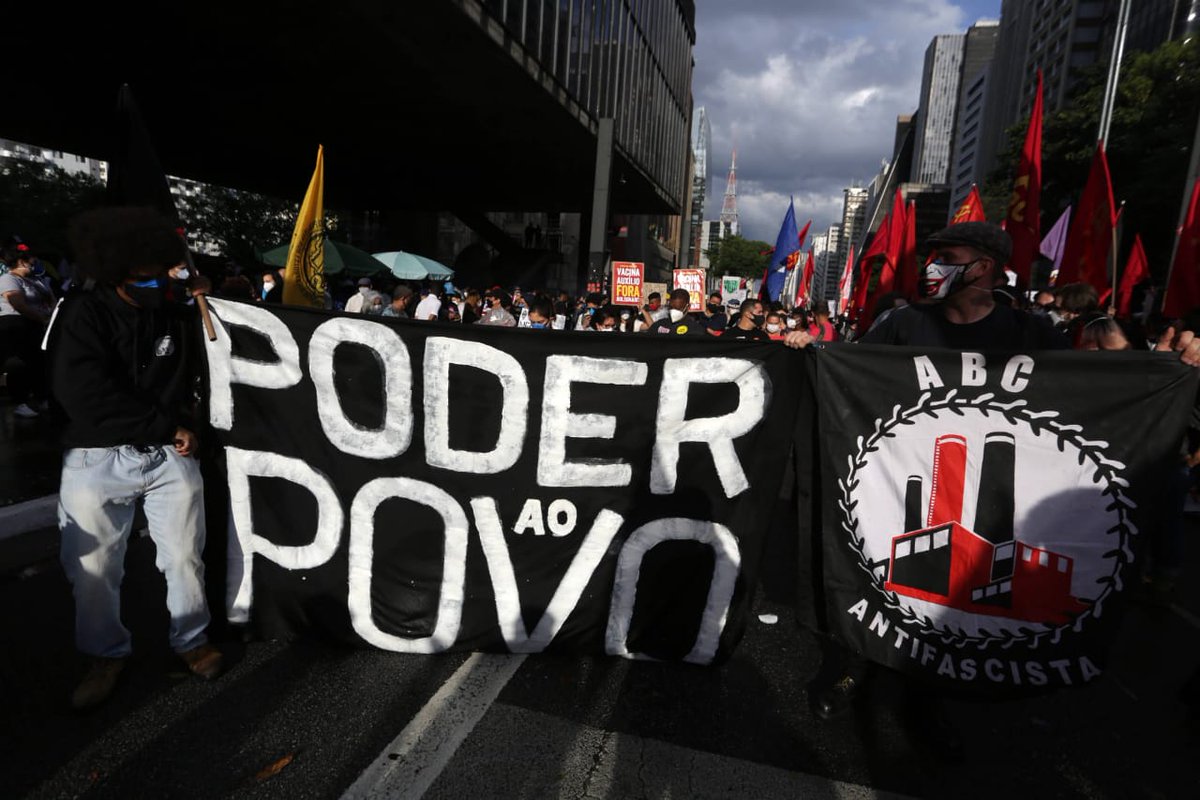 Metropoles's tweet photo. Manifestação contra o presidente Jair Bolsonaro em São Paulo.

Fotos: Fábio Vieira/Metrópoles https://t.co/LKzd06GiSK