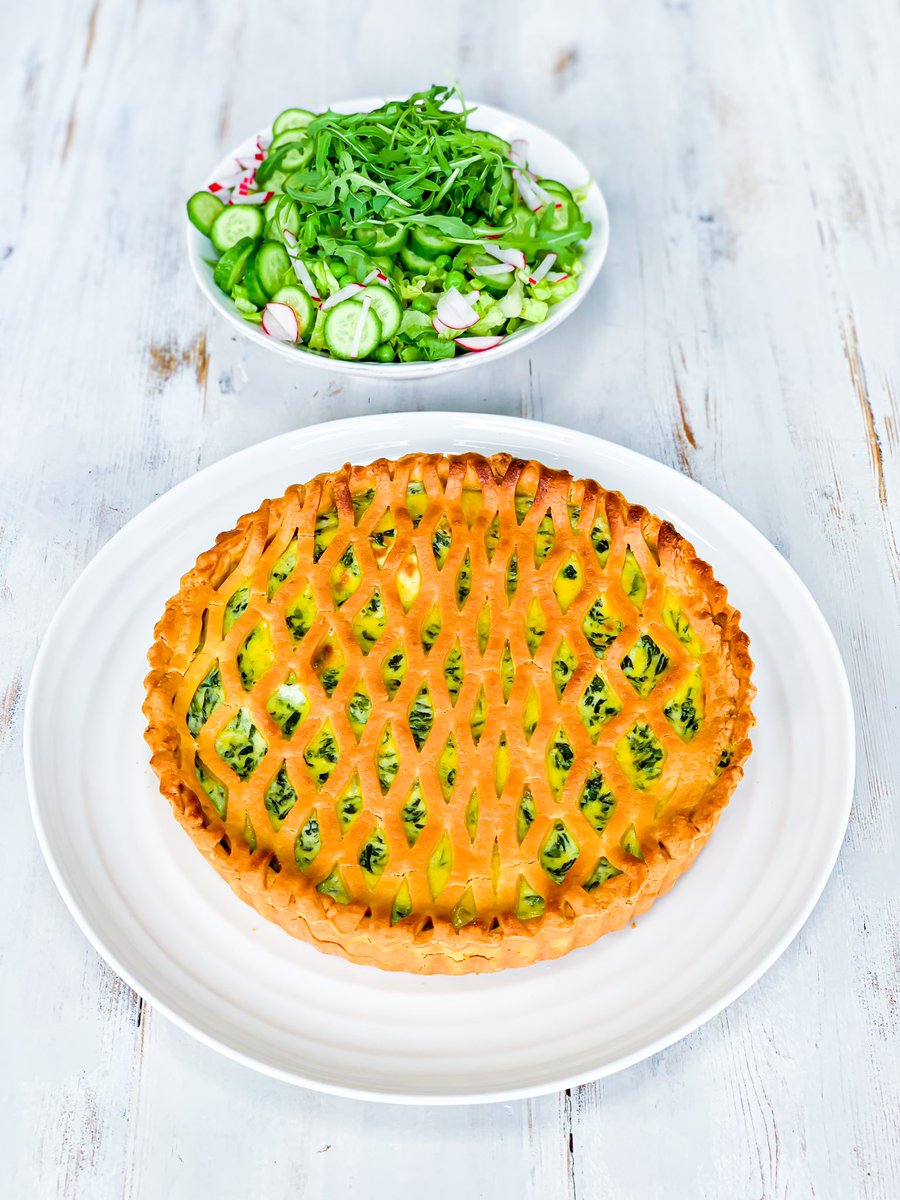 Lisa Roukin (@cookwithlisa) on Twitter photo NEW RECIPE - Spinach & Ricotta Tart
A crispy pastry topped with an effective, eye-catching lattice, filled with a super creamy and delicious spinach and ricotta filling, while being healthy and nutritious. myrelationshipwithfood.com/spinach-ricott…
 #grainfree #RecipeOfTheDay #recipes #Foodie #chef NEW RECIPE - Spinach & Ricotta Tart
A crispy pastry topped with an effective, eye-catching lattice, filled with a super creamy and delicious spinach and ricotta filling, while being healthy and nutritious. myrelationshipwithfood.com/spinach-ricott…
 #grainfree #RecipeOfTheDay #recipes #Foodie #chef