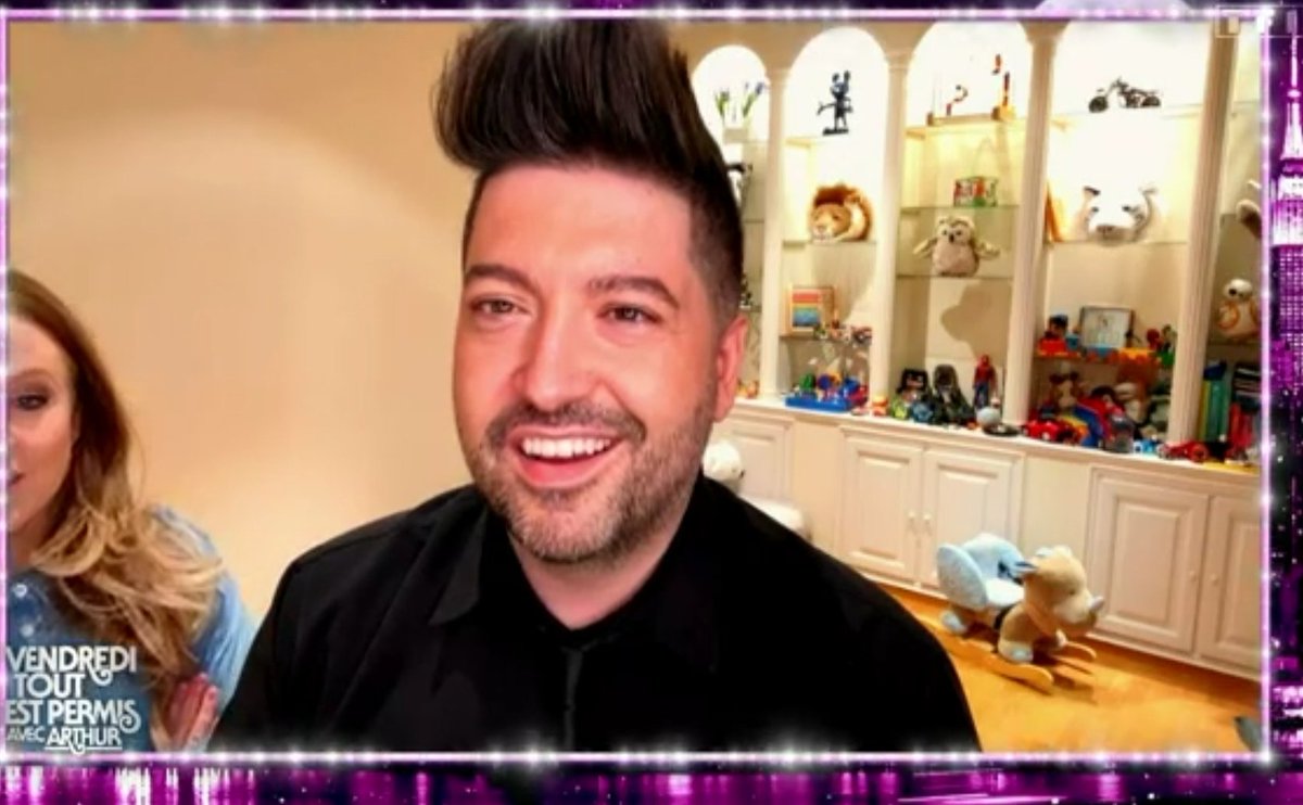 Soldatdesmedias's tweet photo. Magnifique geste de @LeChrisMarques pour l'association #A2main 👏👏 #VTEP https://t.co/YzFRGOKypj