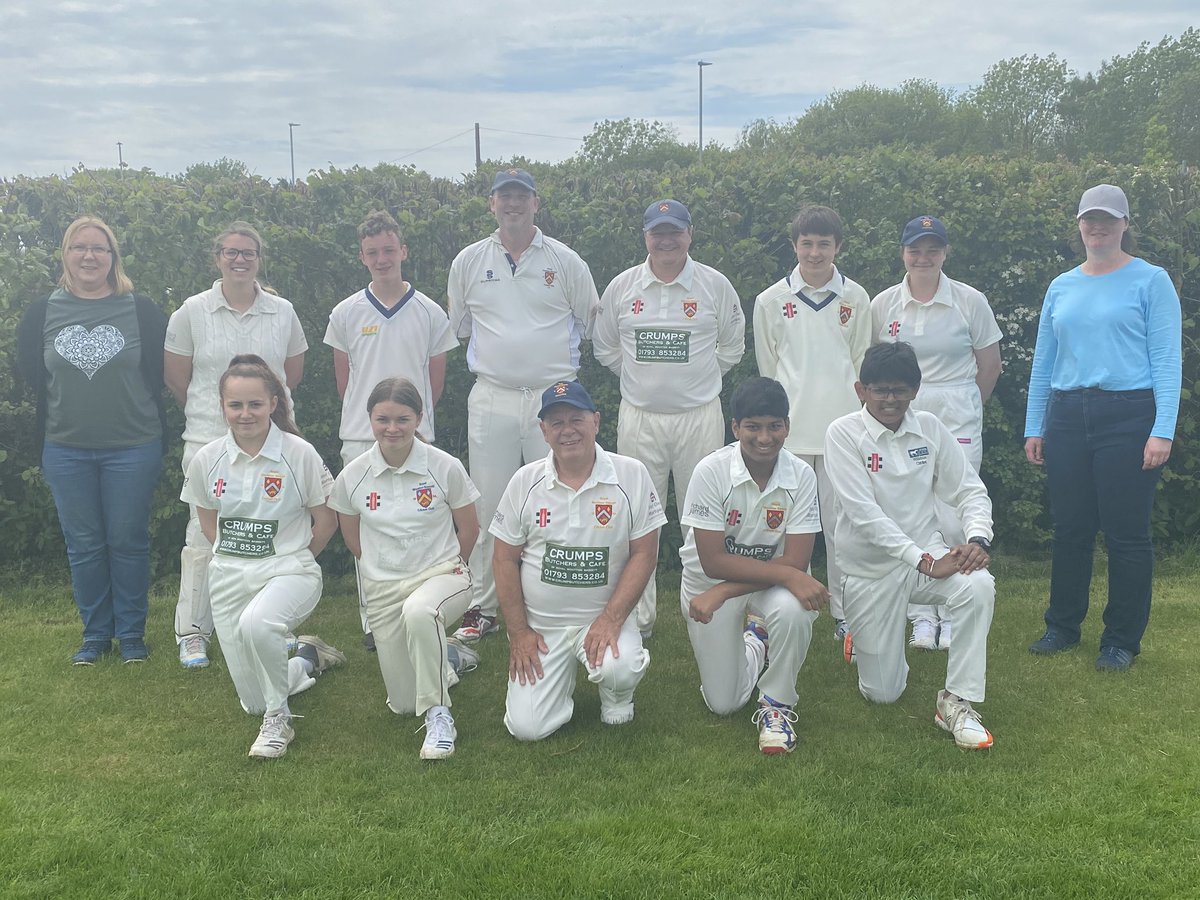 @WBCricketClub 3rd XI proving age or gender is no barrier (age 12 - 65 including a father/son and father/daughter combo) @WiltsCricket @ECB_cricket @englandcricket #Diversity #Equality #ladiescricket