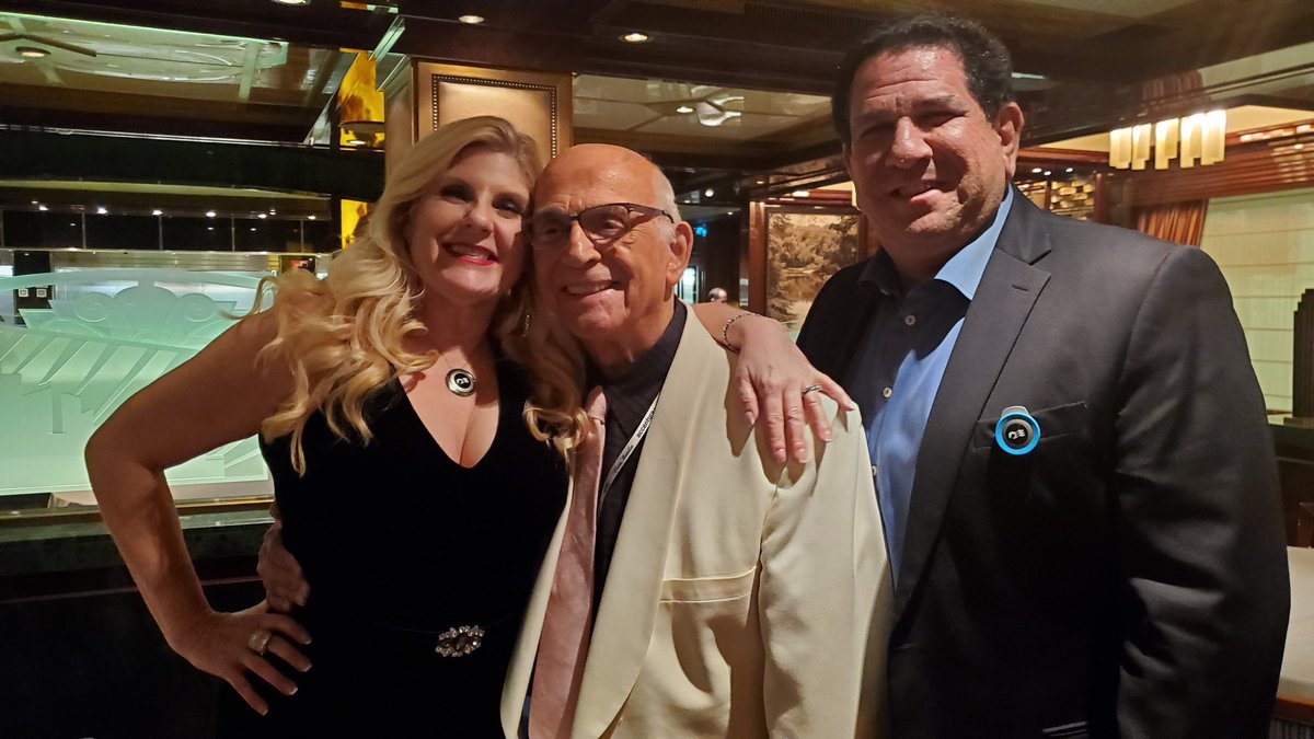 CruiseGuy's tweet photo. RIP Gavin MacLeod! Melody will miss you greatly! https://t.co/ErDLKx5I82
