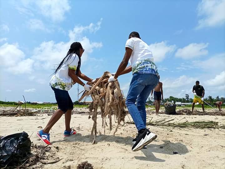 candy_diri's tweet photo. Let's STOP 🛑 Environmental Pollution, it's killing us gradually and causing alot of health illnesses 🙏. 

PLEASE! PLEASE!! PLEASE!!!

#nigerialng
#Bonnytotheworld
#nlng
#GogeAfrica https://t.co/lL6mnOuJOg