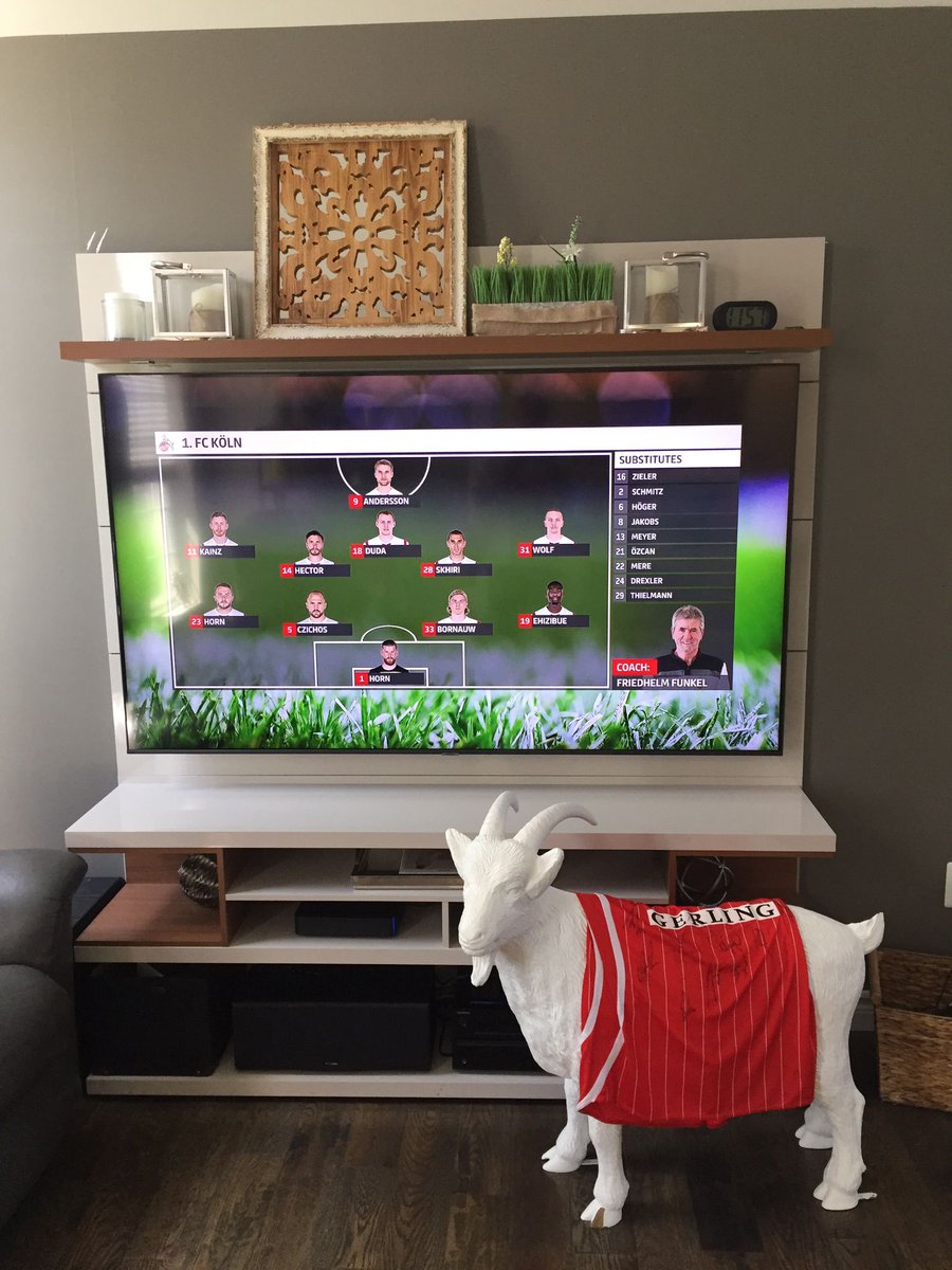 1.FC Köln!! Was für ein Spiel. Wir bleiben drin. Ganz wichtig. <a href="/fckoeln/">1. FC Köln</a> <a href="/fckoeln_en/">1. FC Cologne</a>