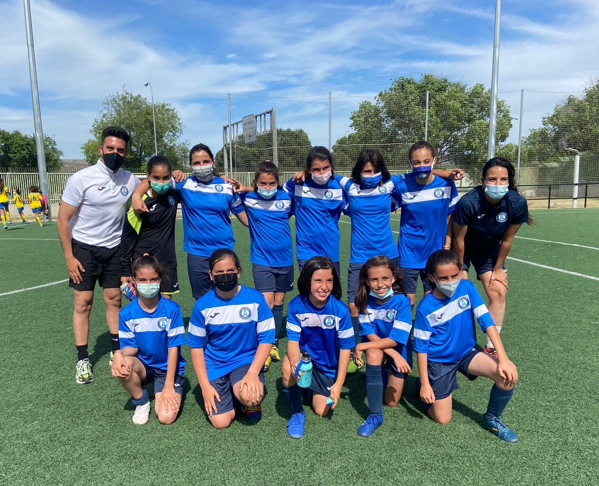 fuenlatlantis's tweet photo. El domingo en los Ángeles de San rafael nuestro ALEVÍN FEMENINO jugará el torneo Femenino @Eventos_SFS.

Estos serán nuestros enfrentamientos 👇

🆚 @AtletiFemenino (16:30h.)
🆚 @LasRozas_CF (17:30h.)
🆚  @CDParquesolFem(18:30h.)

¡Vamos chicas! 😍 https://t.co/iiKF8CwwR2