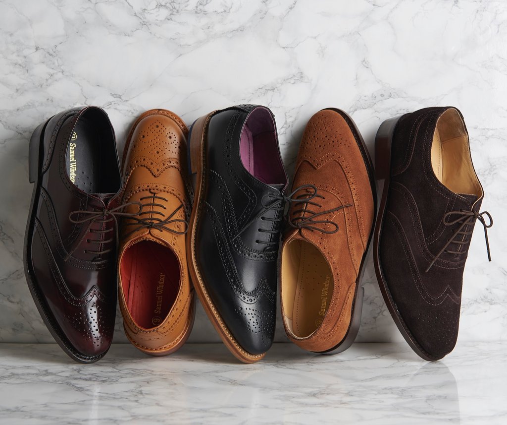 Leather brogues from just $50 in our Mid-Season Sale! 👞

Available in black, oxblood, &amp; brown. Get back out there for less &amp; treat your feet today.

bit.ly/SWUSA_MensBrog… #Menswear #SamuelWindsorUSA