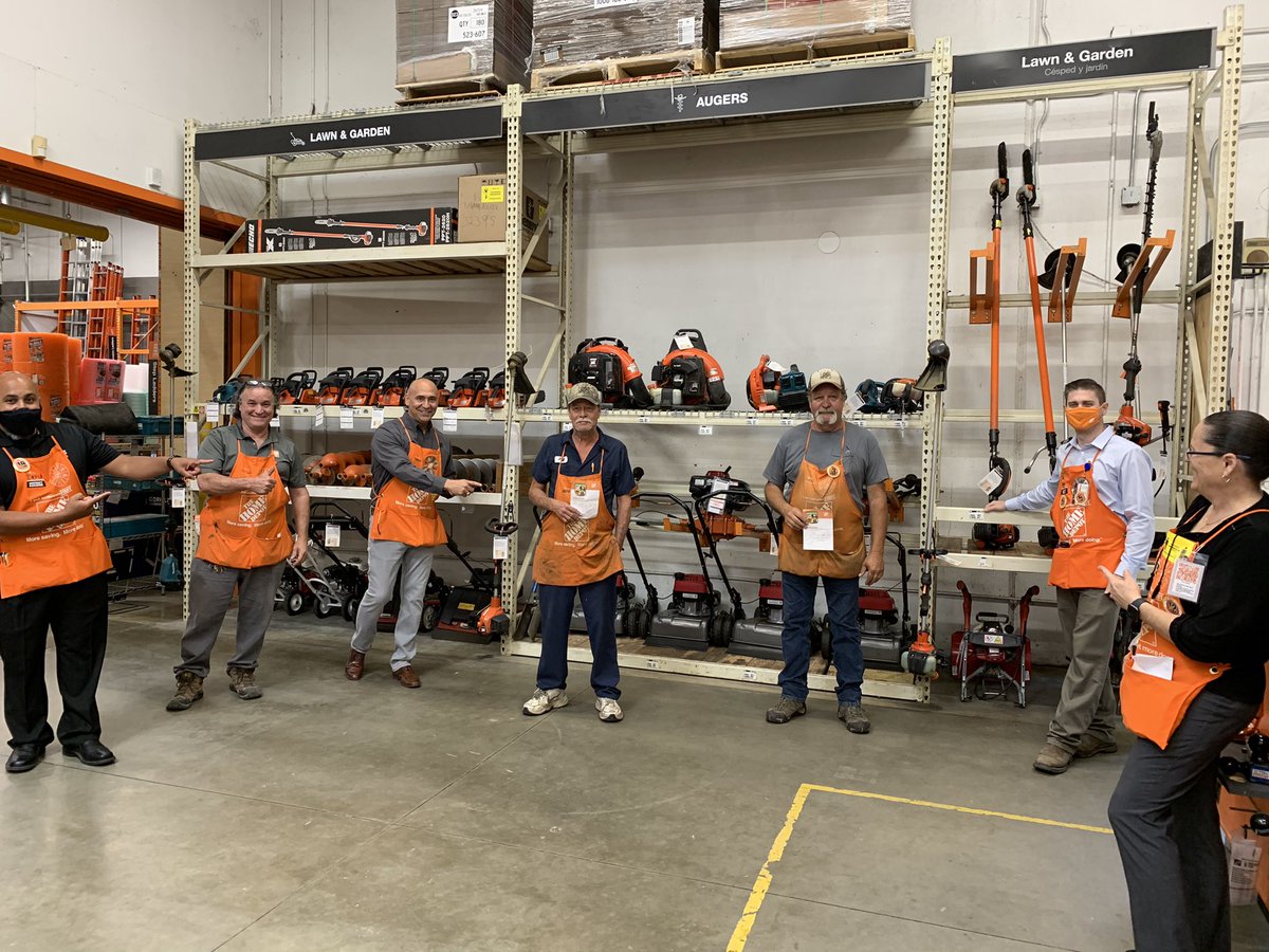 We had a great opportunity to recognize some awesome associates last week with Carlos Fines. Thank you Carlos for spending some time with us and thank you to my associates, without you The Home Depot world does not spin around.