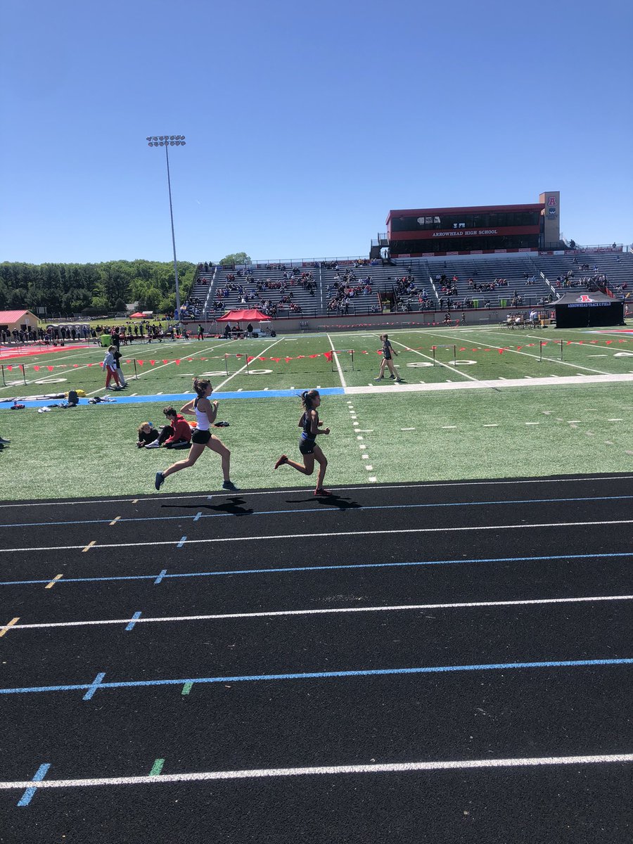 OconomowocXC's tweet photo. 🚨🚨School Record Alert!!🚨🚨

Kylie runs 10:52 to smash the 3200m record and complete a wild 800/32 double. #OconTrack #OconPride #OconFlock https://t.co/xFdu3UDwI1