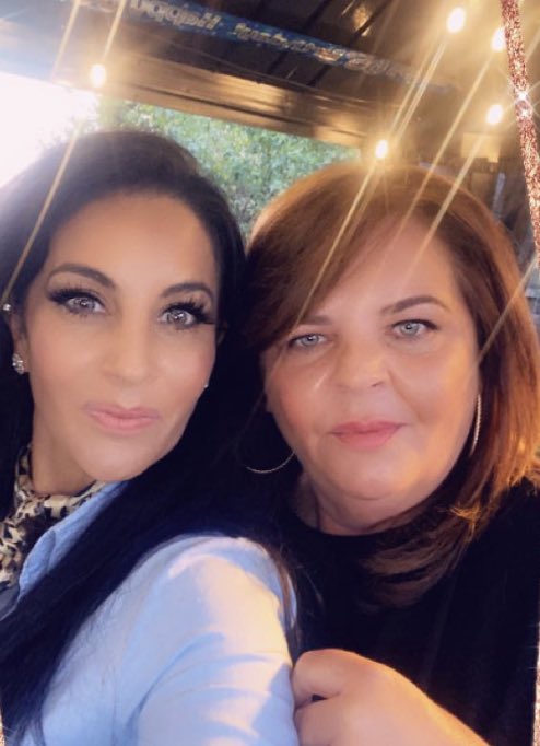 samina_monaghan's tweet photo. Great Day ☀️🥂with the BEST Girls 💕💕💕in the world 🌎🌈❤️🤩💫

#SaturdayVibes #GirlieFun 💕🥂💕💫 https://t.co/A12sHIchfW