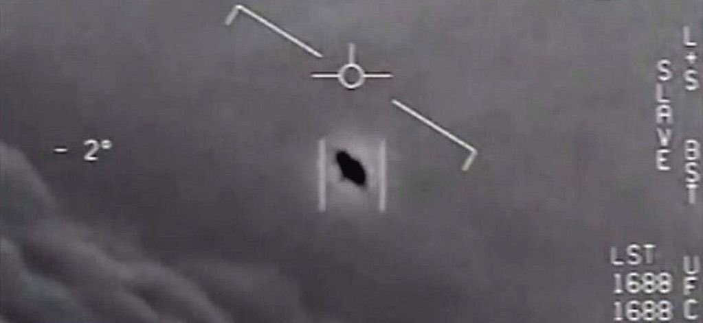 PopCrave's tweet photo. The Director of National Intelligence and the Secretary of Defense’s unclassified report to Congress on UFOs could arrive as early as this Tuesday, June 1st, @DEADLINE reports. 🛸 https://t.co/X8uSjf42Ea