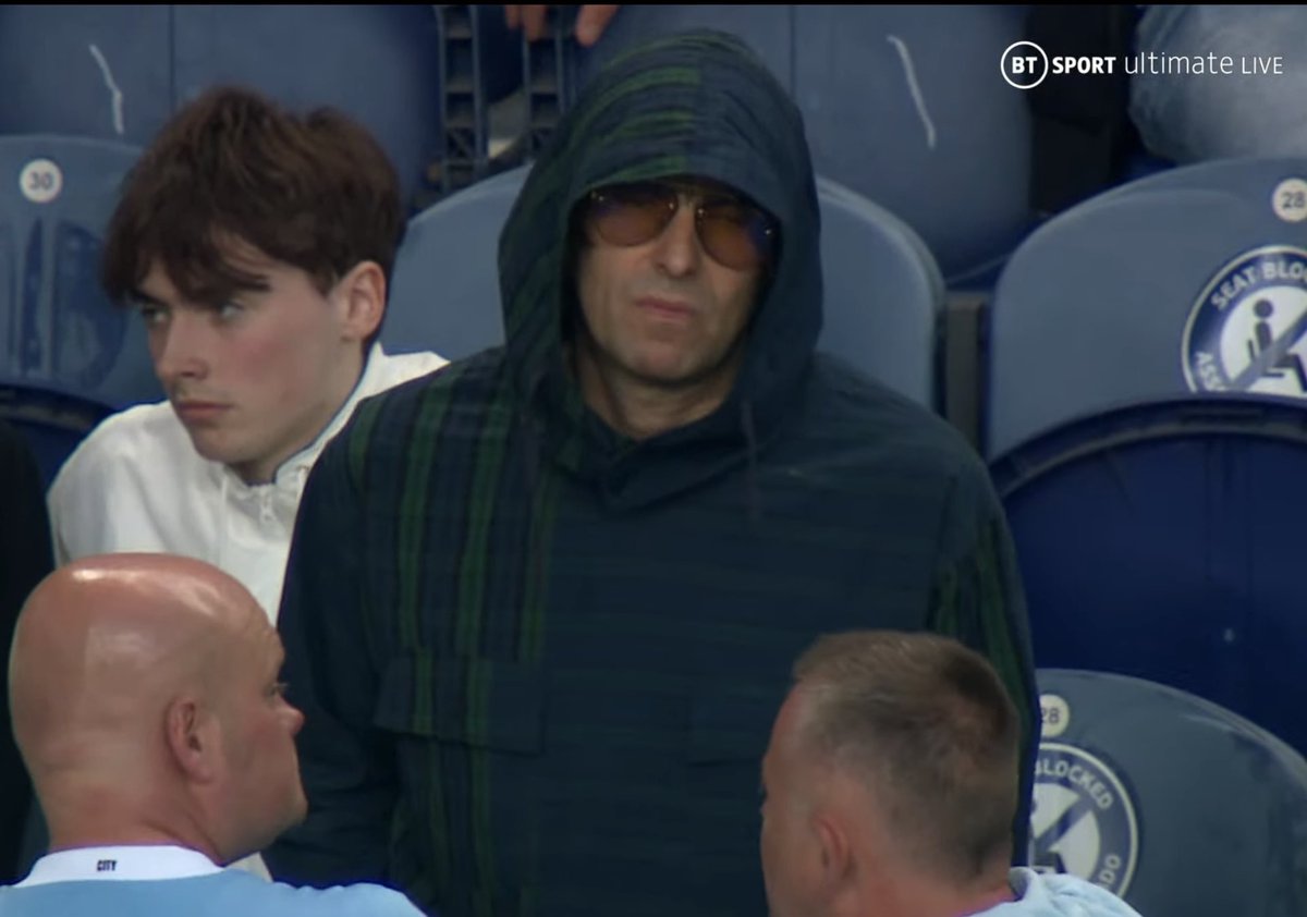 FourFourRED's tweet image. Stop Crying Your Heart Out @liamgallagher