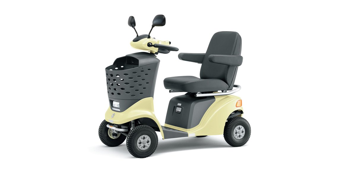 スズキクイズ！／ 運転免許が不要な「#セニアカー」。 免許を返納して