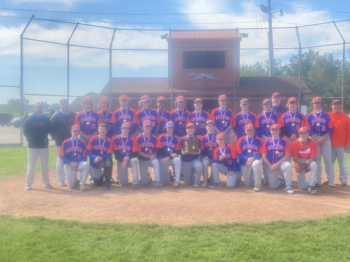 EdisonSports's tweet photo. District Champions https://t.co/tzHRb2iFeb