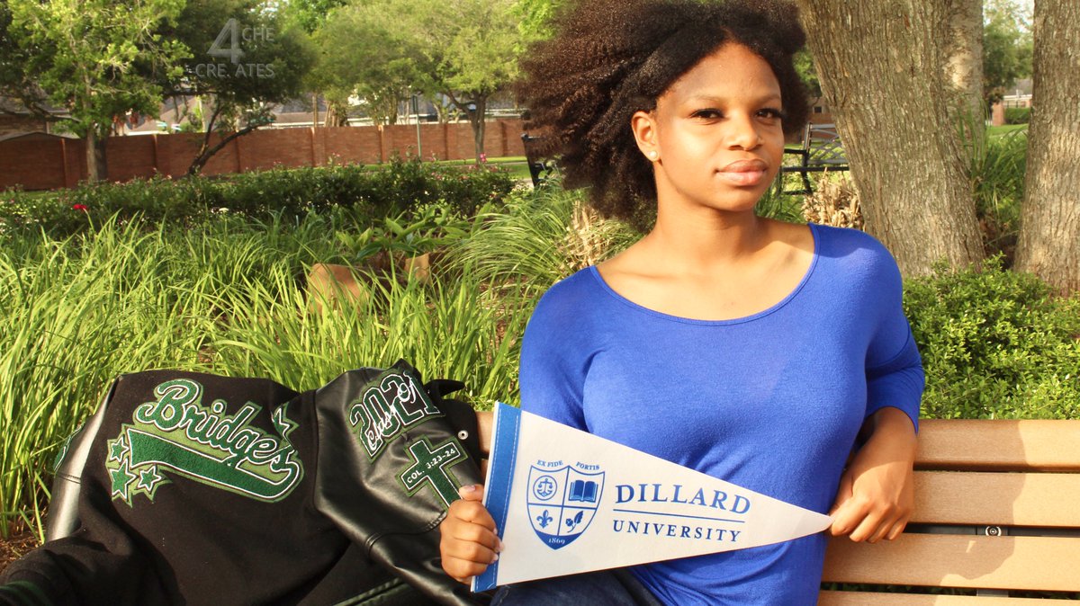 4cheCreates's tweet image. Senior Season 2.0✨🎓