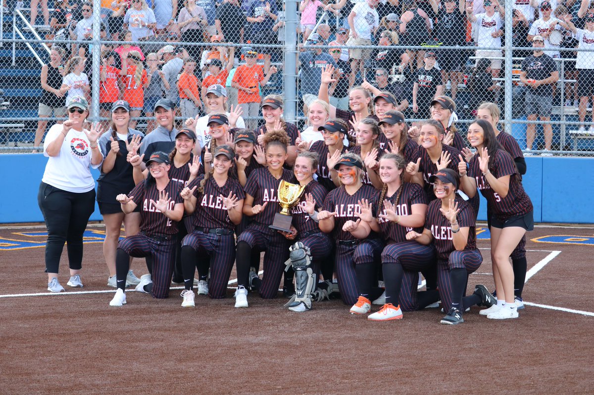 AledoISD's tweet photo. The Ladycats are headed to the state tournament!!! Aledo beat Northwest 8-1 this afternoon and will head to Austin next weekend! 🧡🖤🥎

#uilstate #allgasnobrakes #growinggreatness https://t.co/ERq86SU0ik