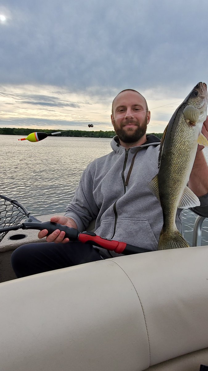 JakeAtTheLake1's tweet photo. Jake scores again at the lake https://t.co/c0trGPe4ym
