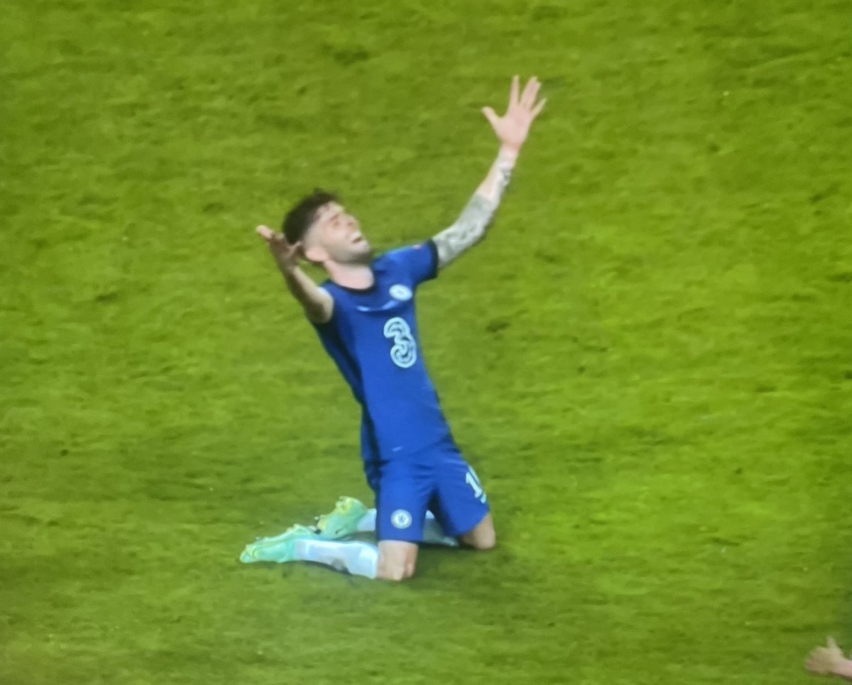 rogbennett's tweet photo. The moment of Victory. 22-Year Old Christian Pulisic of Hershey, Pennsylvania becomes first American Men’s International to win the Champions League. Millions of kids across the nation will have watched him this afternoon and been inspired to try and follow his path 🇺🇸🏆 https://t.co/owvEGbNRfz