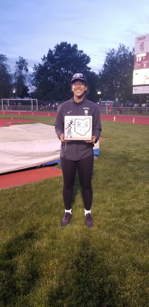 NorthmntTrack15's tweet photo. Congrats to Kaley Underwood,Mariah Leopold,Amara Nwanoro and Alexis Boykin for placing at Regionals.🏅🏅🏅🏅 https://t.co/1fmaCw1Y3p