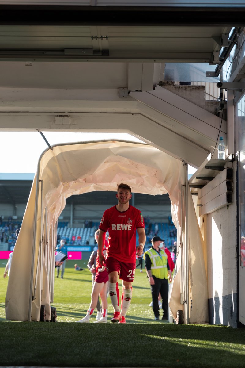 fckoeln's tweet photo. Ohhh wie ist das schön 😍🔴⚪ #effzeh https://t.co/Vfx3TY1wUL