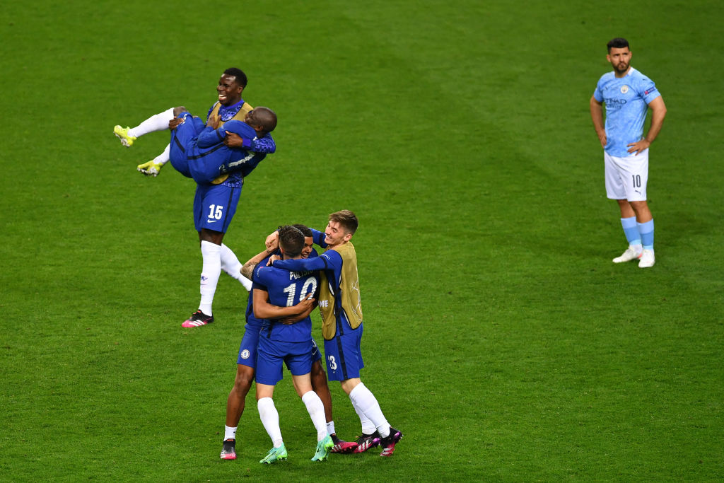 Chelsea_FL's tweet photo. Celebration chaos 💙🙌 https://t.co/4xUimtTX7g