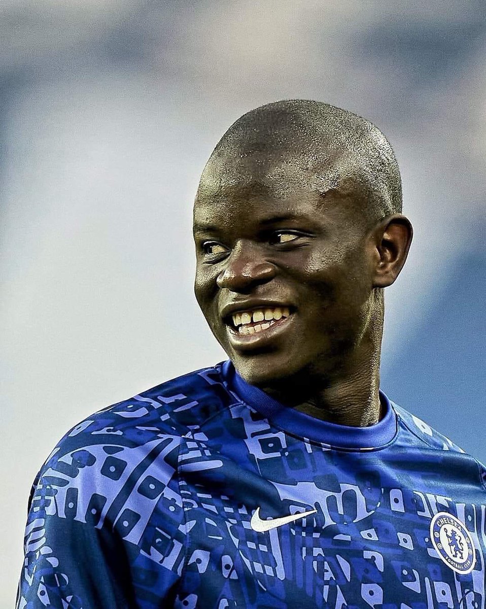 khuthadzomunyai's tweet photo. Ngolo Kante will be a perfect ambassador for a battery or energy drink, because Wow .#UCLFinal https://t.co/OGmHXigpQe