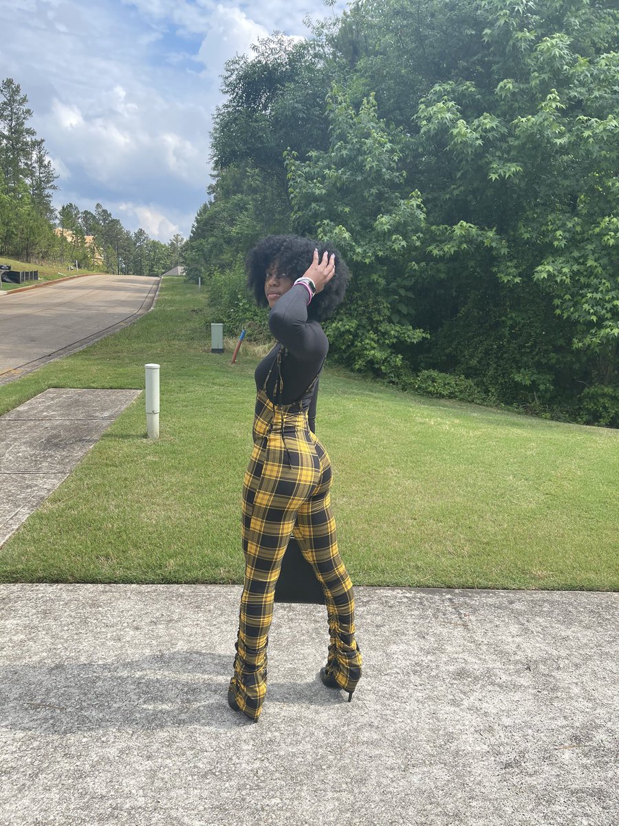aprillapriill's tweet photo. i hope y’all like these. you Twitter mfs are hard to please 😂 https://t.co/54CTwgGZJG