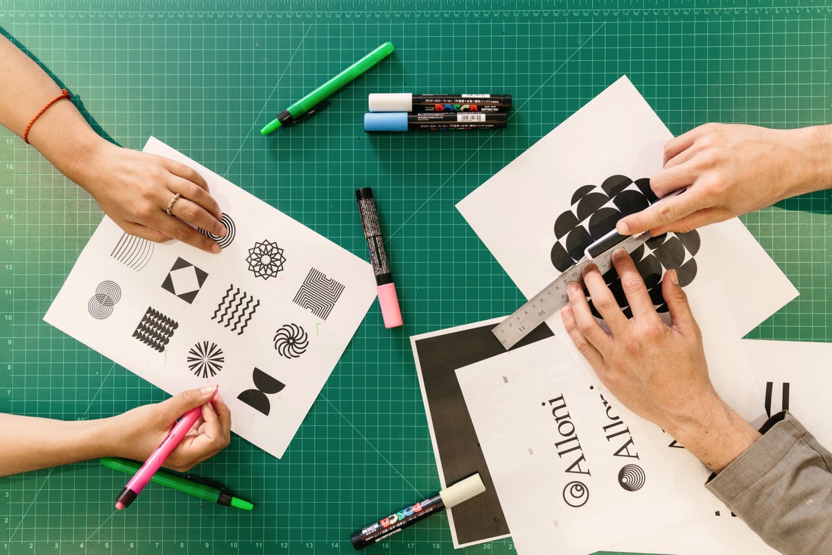 Adobe's tweet photo. Now it’s easier than ever to deliver files and meet deadlines. Tackle team projects with the help of @Dropbox and @creativecloud: https://t.co/87XiudZzZP https://t.co/iS3mpYU2oA