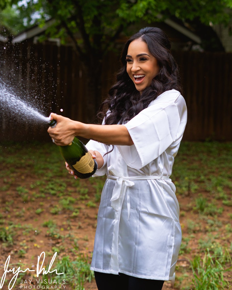 JayVisualsLLC's tweet photo. A few steps away from being with your forever.💍🌹

Retweet and like to help me find my next client! https://t.co/dwKSWDruae