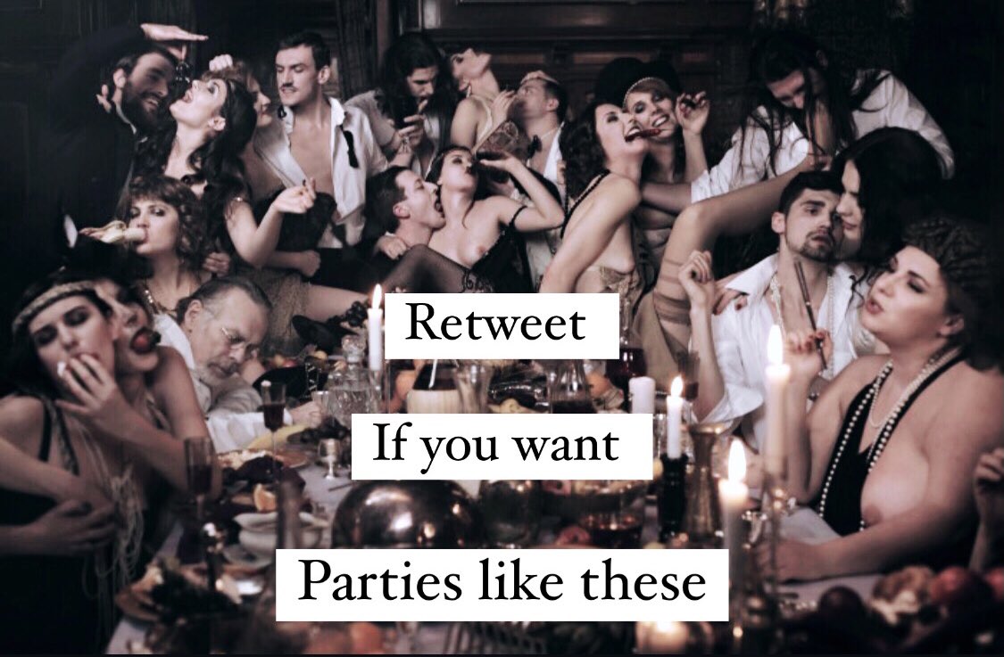 swingersltd's tweet photo. 🙈👇🏻🔥👇🏻🔥🙊 https://t.co/i7kwyriJuS