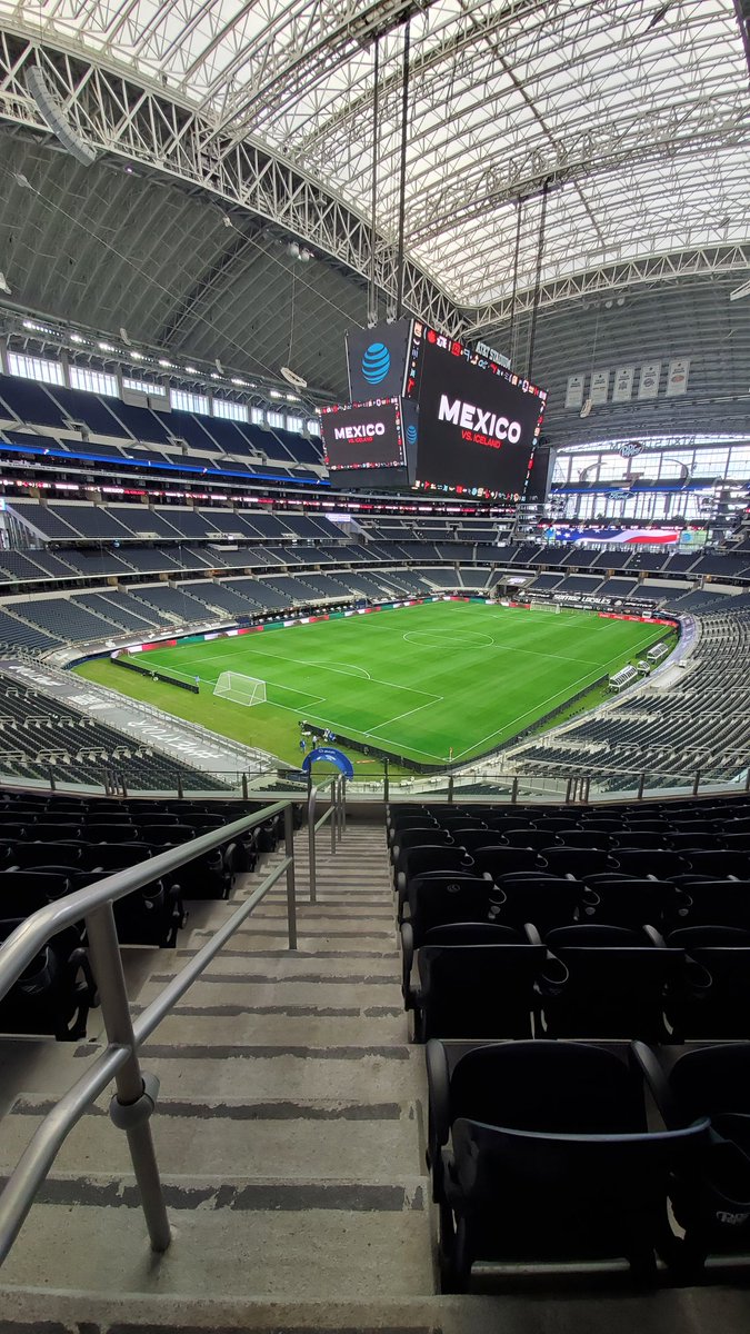SeanOneal_4's tweet photo. Soccer ⚽️ is officially back at AT&amp;T Stadium 🏟🙌🏾 #MEXTOUR 

@ATTStadium @MLS @CBSSportsSoccer https://t.co/DjsvclXzcB