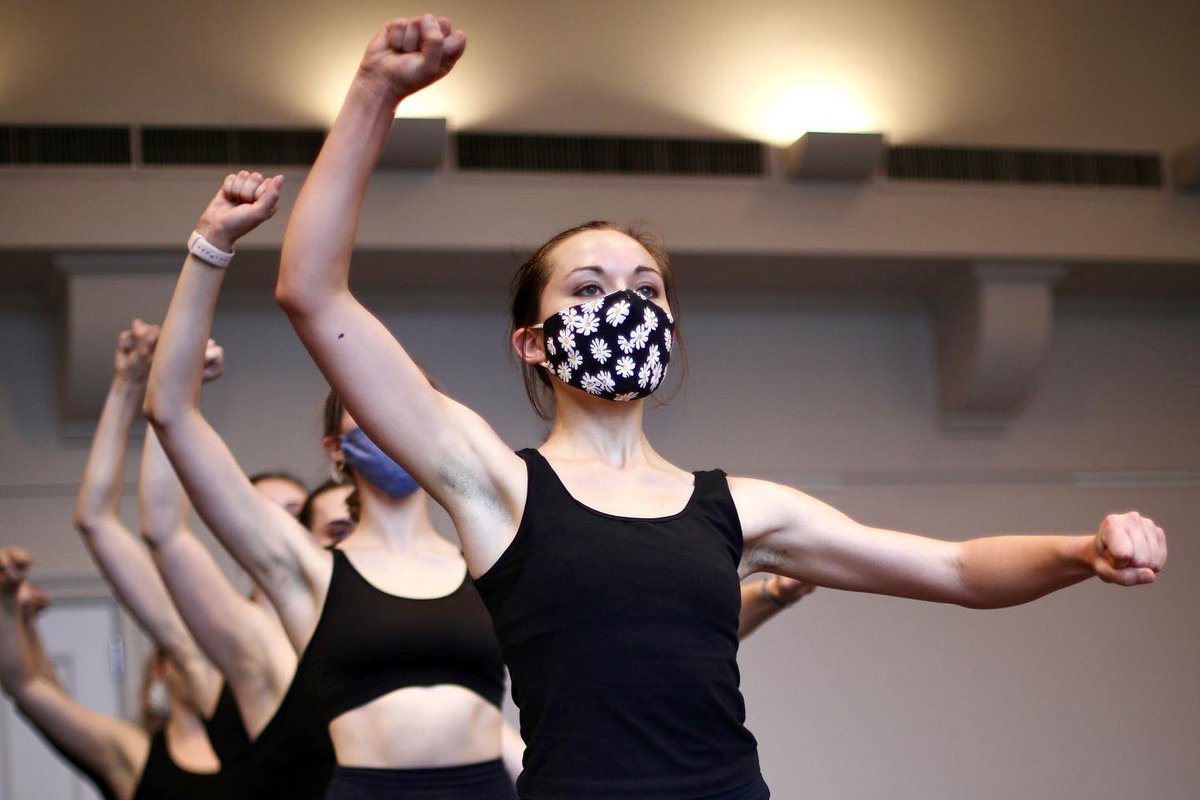 stldancetheatre's tweet photo. Check out our trainees in rehearsal for their end of season Trainee Showcase 👀 Stream the virtual premiere next weekend ⬇️
https://t.co/lMIma7OoRu https://t.co/GZFW0AFtTE