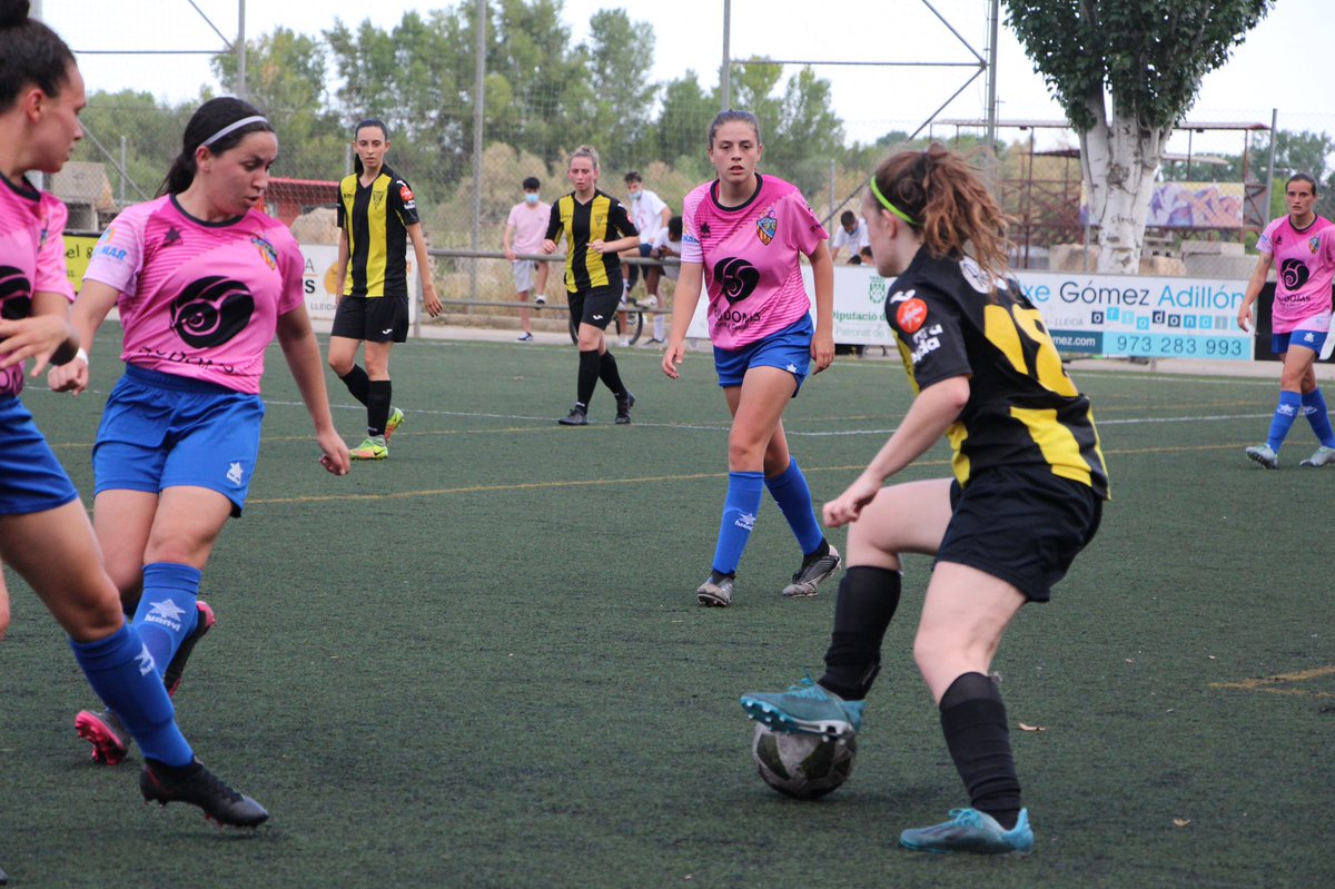 AndreaR18698's tweet photo. Imatges de l’últim partit de lliga del @PFemeni https://t.co/C4dqjeOwXL
