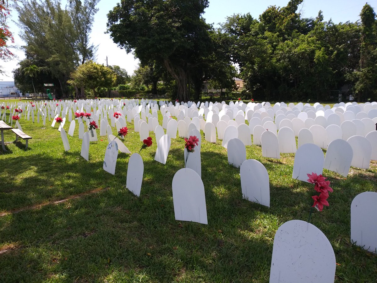 VOTEHEPBURN's tweet photo. #HepburnOnTheBlock Everyday that I canvass -- I am reminded why this upcoming election is so important. 

#MiamiBorn #MiamiRaised #MiamiMade https://t.co/A5SXBjHpib