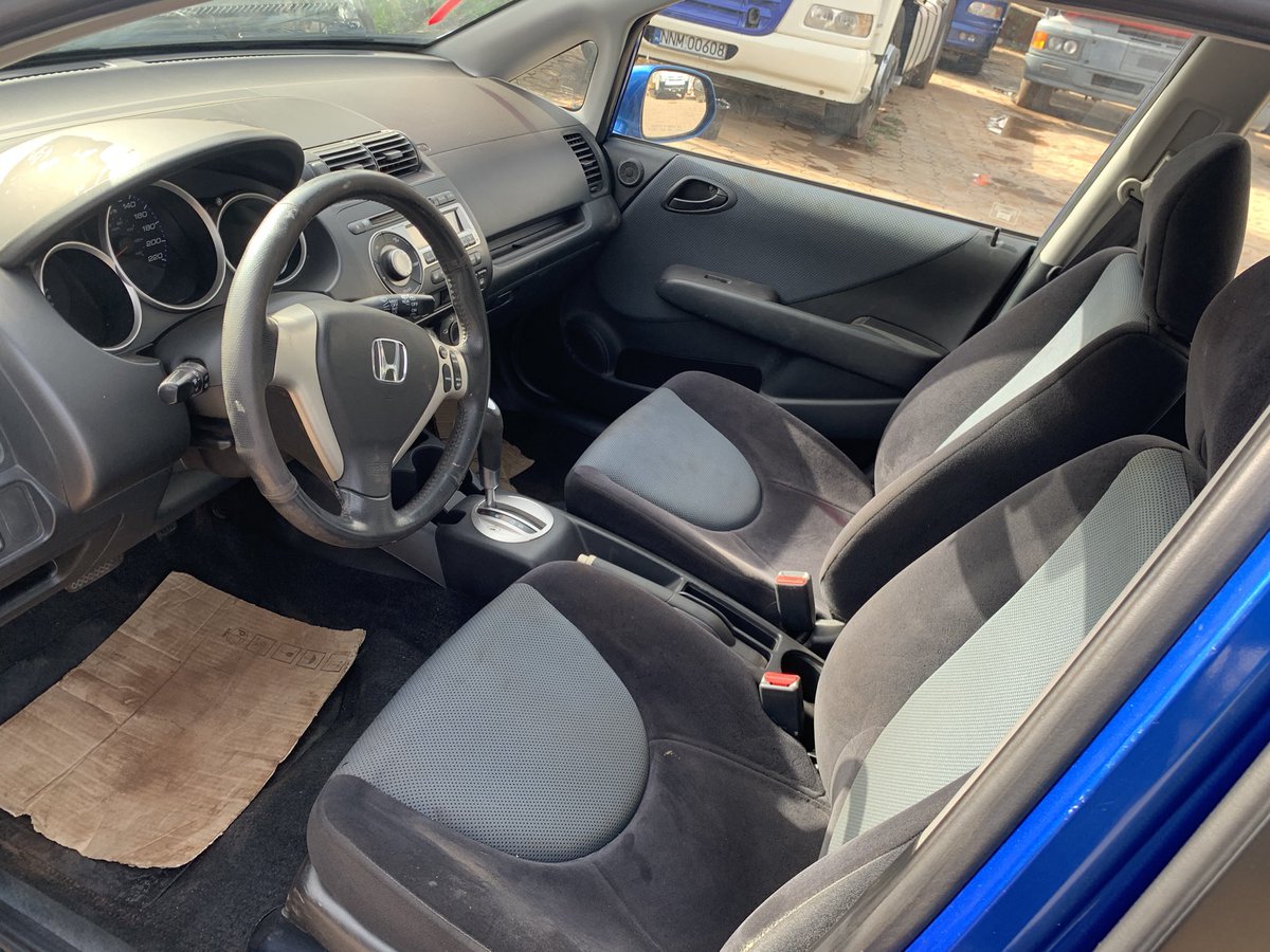 ArewaAuto's tweet image. PLS RETWEET 👏👏👏

FOR SALE!!!

HONDA FIT 
YEAR:2007

PRICE:2.5M💰💰💰
LOCATION: SOKOTO 
CONDITION: FOREIGN USED 

DUTY✅
DM📩
WHATSAPP📲08032629387
CALL📞08032629387 
#arewamotors #referandearn #luxury