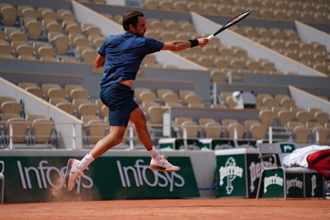 ReaccionesATP's tweet photo. Ya empezamos a dudar si Federer es de este planeta o no. https://t.co/tgmyxlvoQk
