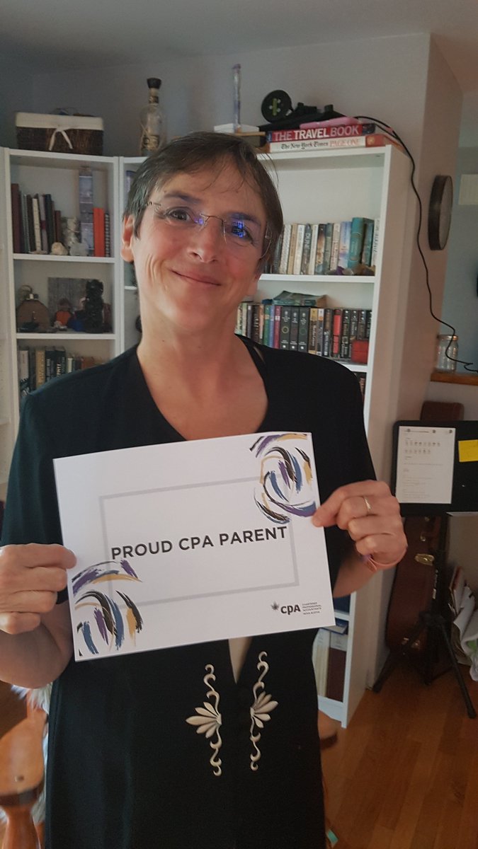 Savisjr's tweet photo. #CPANSGRAD Coolest parents award!!! https://t.co/Jw4n2Qlv7d