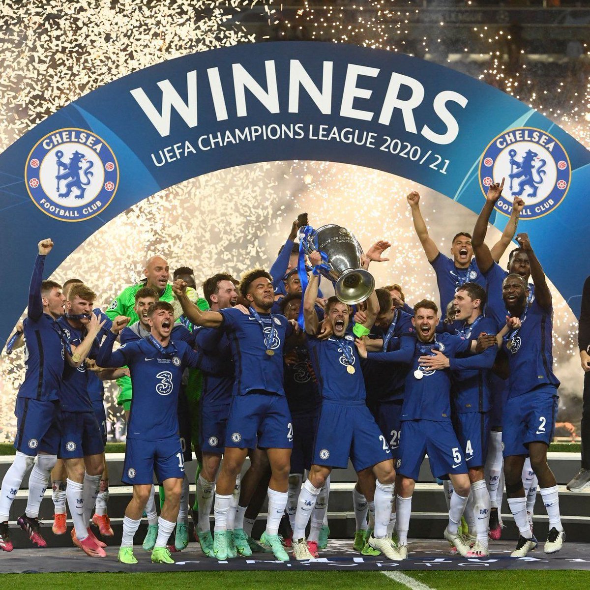 Tactics_App's tweet photo. 🏆 Chelsea are Champions of Europe 🎉
#UCL #UCLFinal https://t.co/o5hI8Eipqk