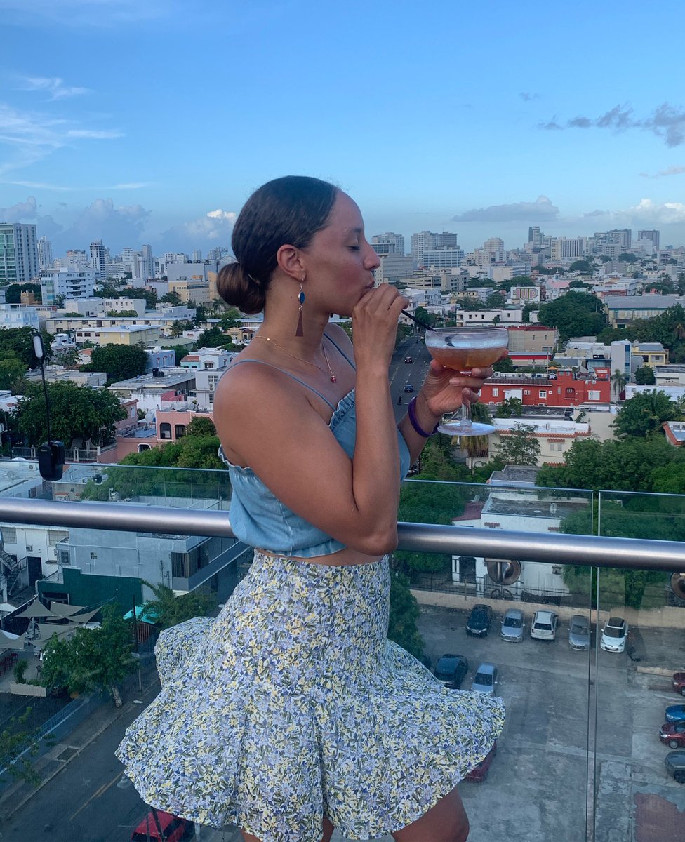 svenegas2's tweet photo. 🇲🇽Las Margaritas en Puerto Rico saben deliciosas! 🇵🇷😜 #goodtimes ❤️ #saturdayvibes 🤗 #saturdaygoals 🌸 #vistahermosa 😍 #mispotfavorito 🌻 #enlaisla ☀️ https://t.co/FYk6fUqXS2