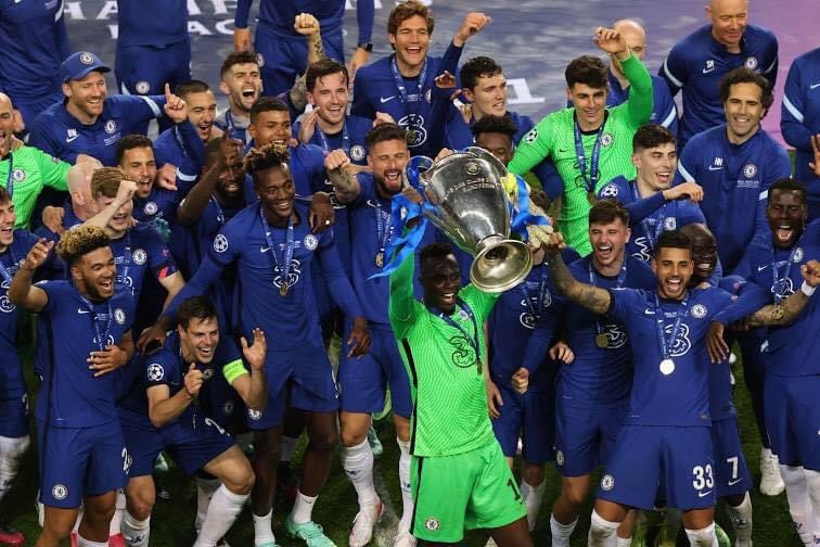 Macky_Sall's tweet photo. Très belle victoire de notre compatriote Édouard Mendy avec #Chelsea.
Bravo cher Édouard! 
Vous faites la fierté de votre pays🇸🇳 #ChampionsLeaguefinal2021 https://t.co/eymZdu61nW