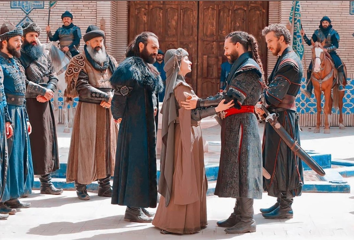 Rabbim sizleri başımdan eksik etmesin

#UyanışEkibi #UyanışBüyükSelçuklu