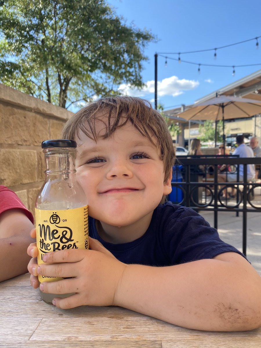 bdnplatt's tweet image. Hardworking bees, happiest boy @MikailasBees @VistaBrewing