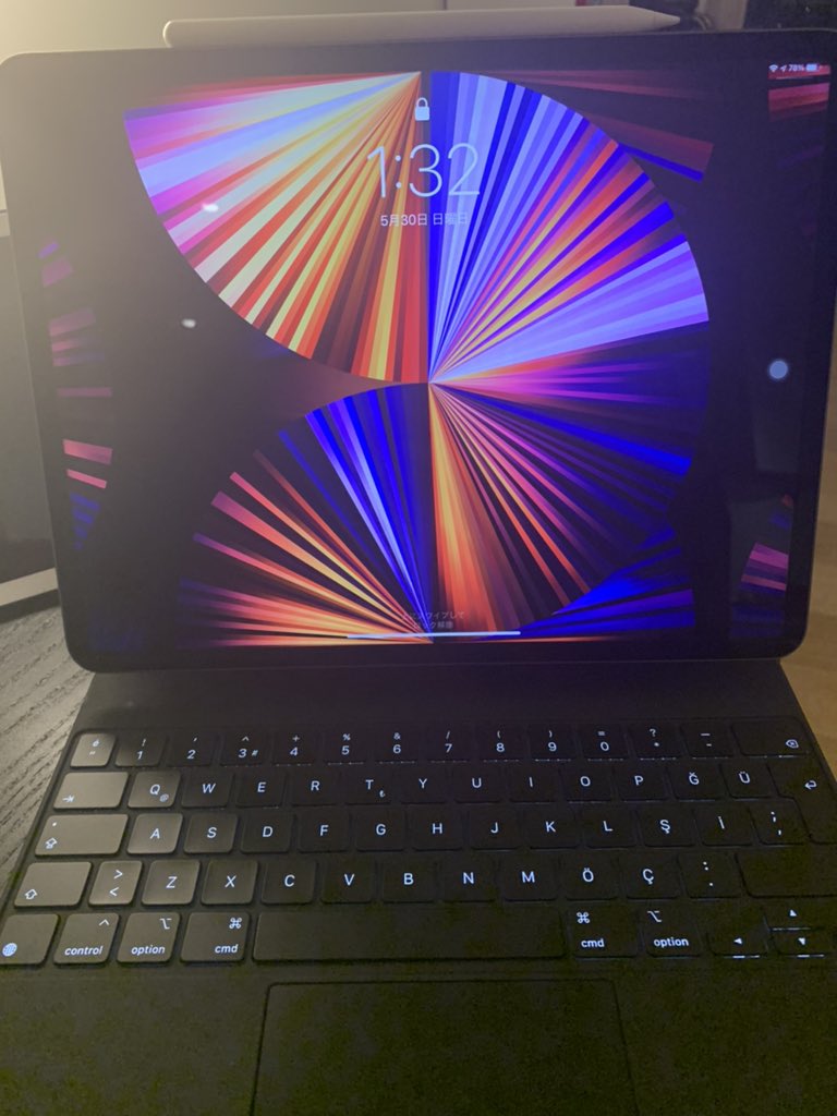 Yeni iPad aldım 😀