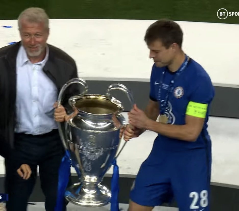 Roman Abramovich Appreciation Tweet 💙💙

How many Retweets for the Chelsea owner??