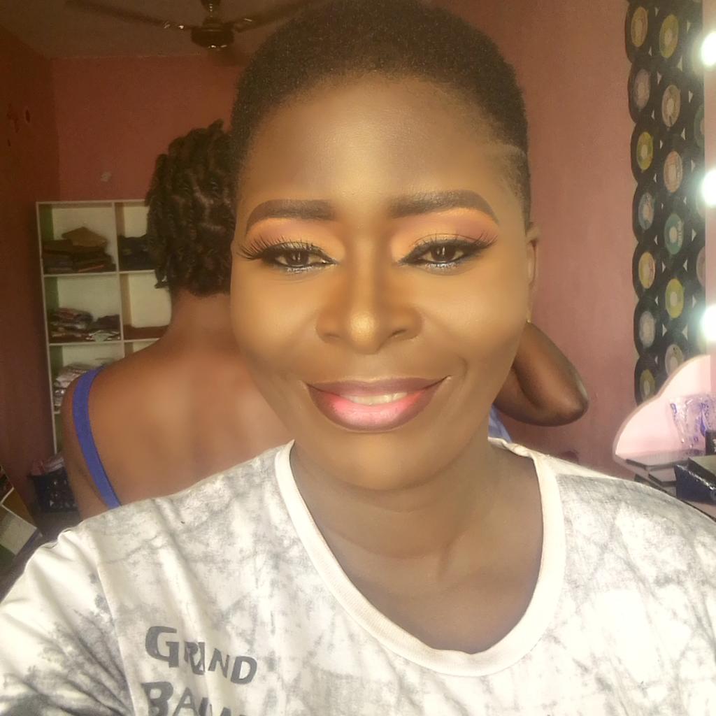 JeslineUva's tweet photo. #NewProfilePic https://t.co/FciNZr4a5L