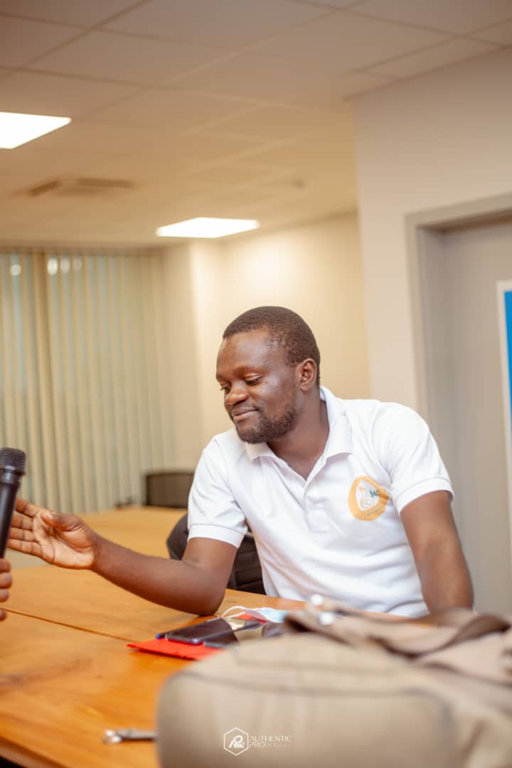 DrPikaL's tweet image. @ArtemisiaMaison #Kinshasa a assisté au Meetup des Agripreneurs Congolais organisé par #Logiks !! Nous avons émis notre point de vue qui va au delà du business, sauver des vies grâce à l&apos;Artemisia Pour paysans exposés aux moustique🌿👍🏽. #PenseePourGoma. @naomie_longila @fatshi13