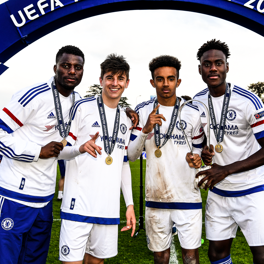B R Football على تويتر Mason Mount On The Books At Chelsea Aged Six Won The Uefa Youth League With The Club At 17 Had To Prove Himself On Loan In The Netherlands